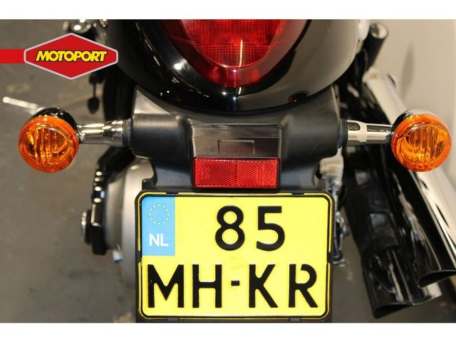 suzuki - m-1500-intruder