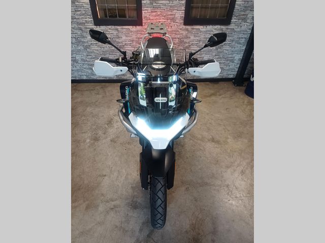cfmoto - 700-mt-adventure-gt