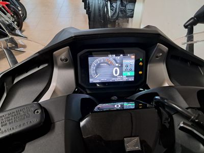 HONDA FORZA 750 – foto 2