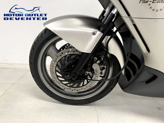 honda - st-1100-pan-european