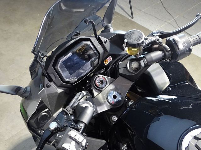 kawasaki - ninja-1000sx