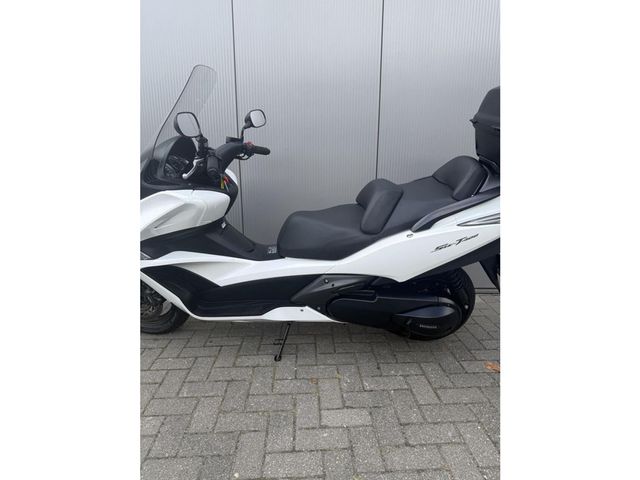 honda - fjs-400-silverwing