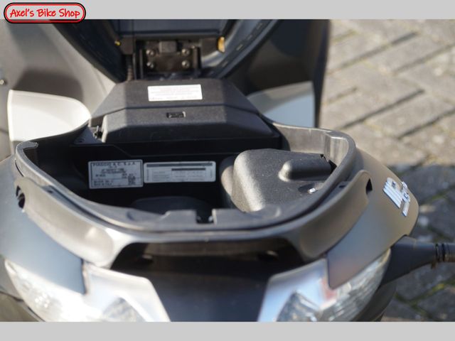 piaggio - mp3-300-lt-yourban