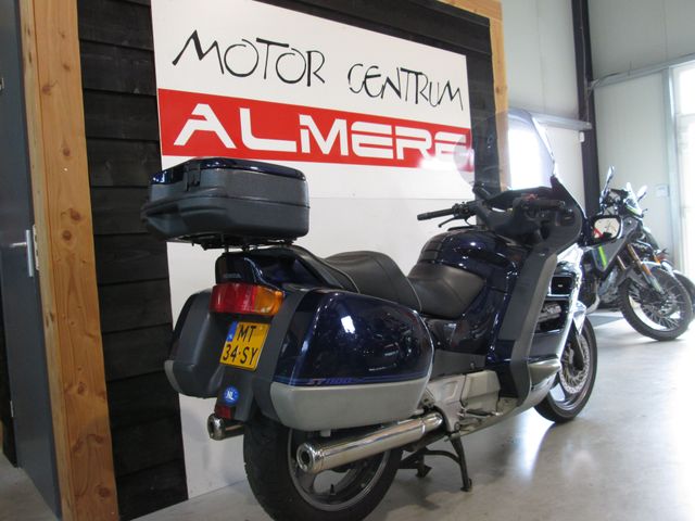 honda - st-1100-pan-european