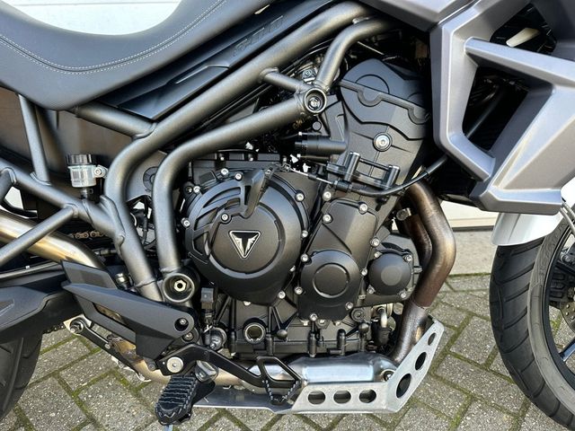 triumph - tiger-800-xrx-low