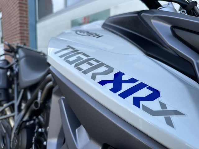 triumph - tiger-800-xrx-low