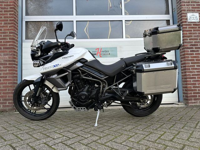 triumph - tiger-800-xrx-low