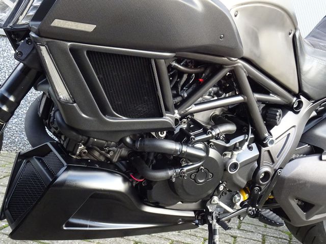 ducati - diavel-titanium