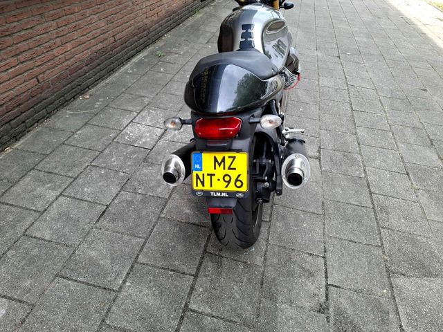moto-guzzi - v-11-cafe-sport