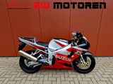 SUZUKI GSX-R 750