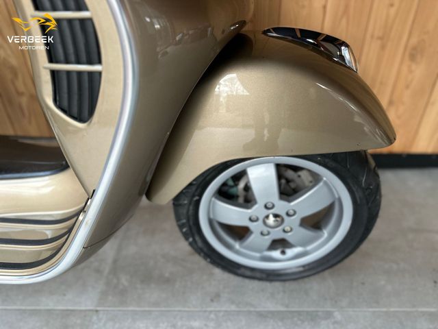 vespa - gts-300
