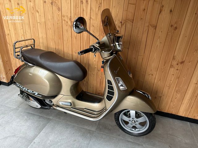 vespa - gts-300