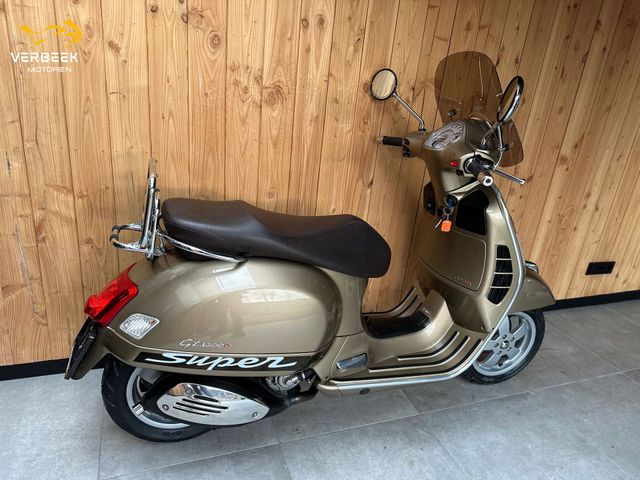 vespa - gts-300