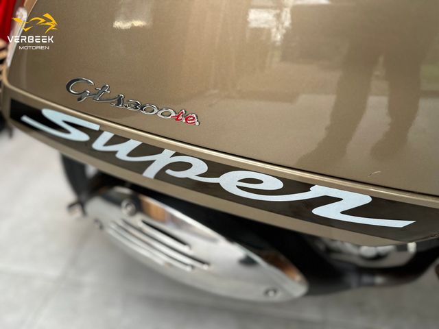 vespa - gts-300
