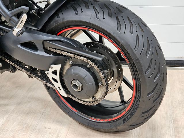 triumph - speed-triple-1050-abs