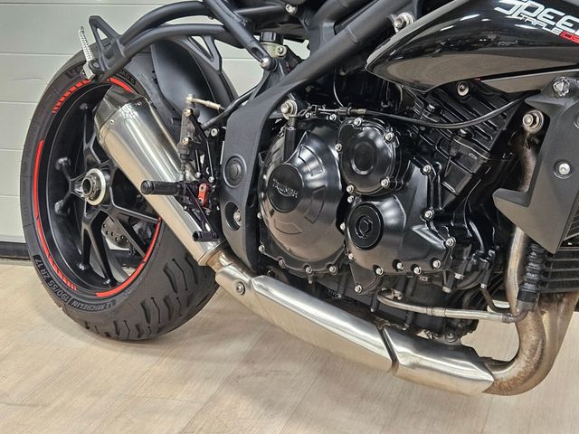 triumph - speed-triple-1050-abs