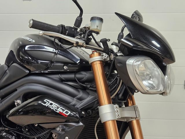 triumph - speed-triple-1050-abs