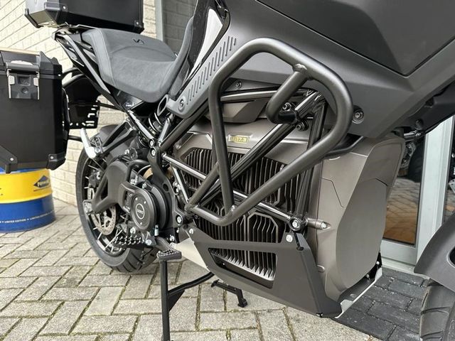 zero - dsr-x-zf-17.3