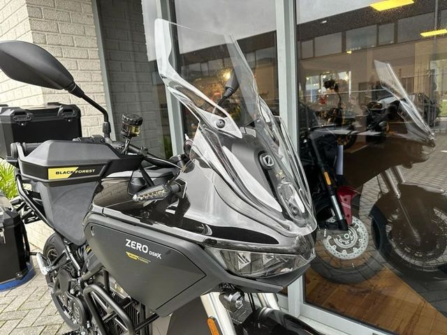 zero - dsr-x-zf-17.3