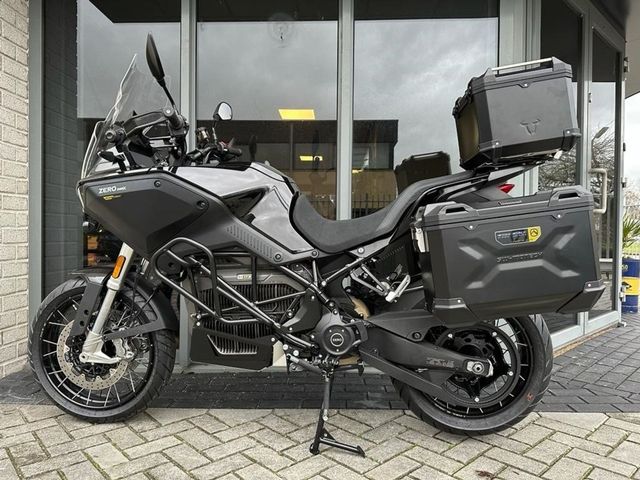 zero - dsr-x-zf-17.3