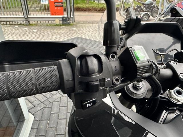 zero - dsr-x-zf-17.3