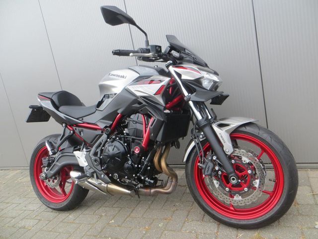 kawasaki - z650
