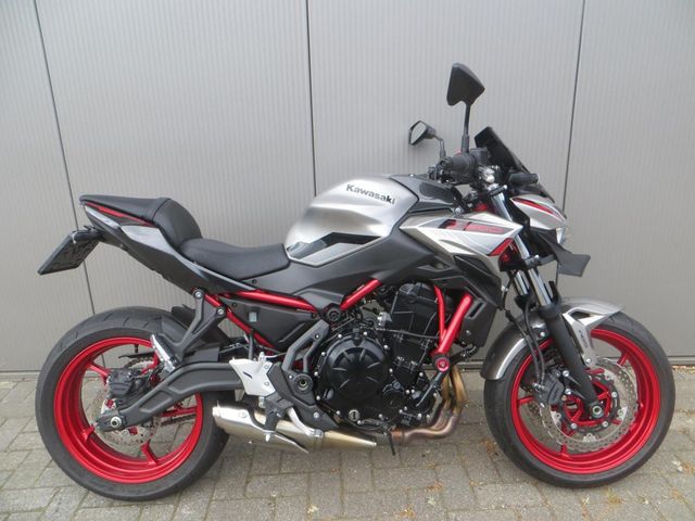 kawasaki - z650