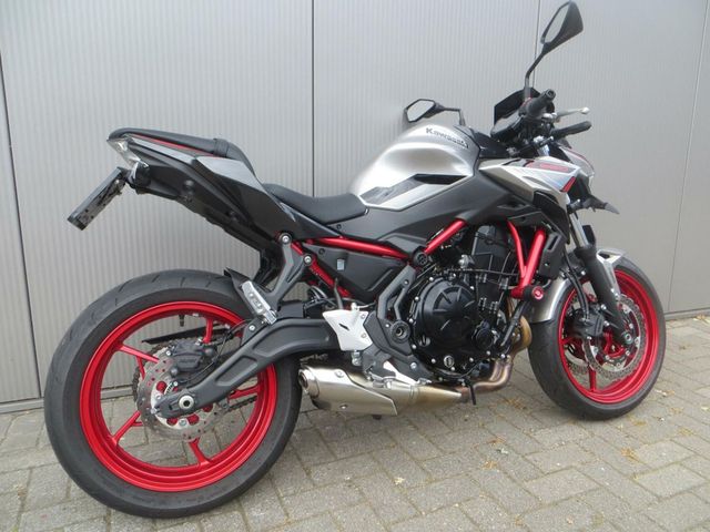 kawasaki - z650