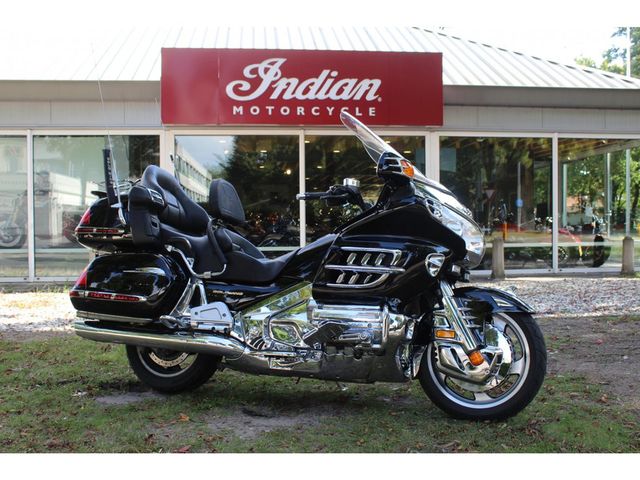 honda - gl-1800-goldwing
