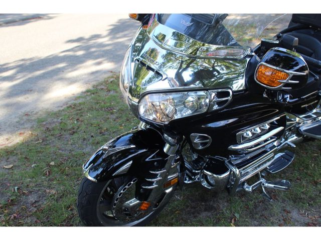 honda - gl-1800-goldwing