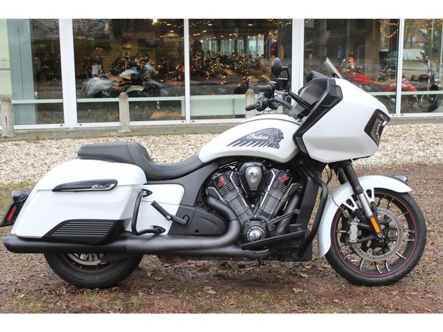 indian - challenger-dark-horse