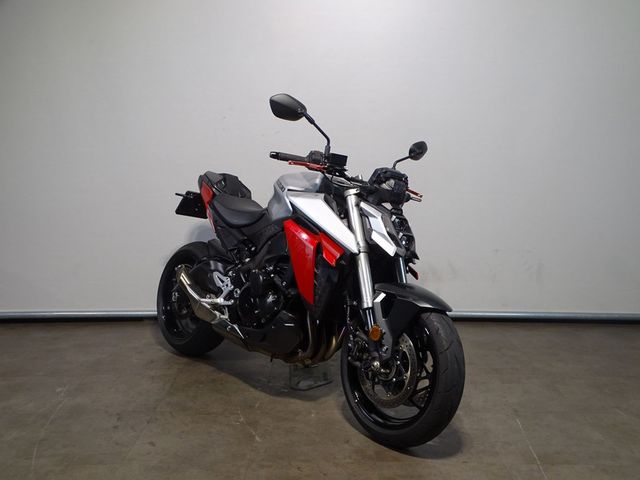 suzuki - gsx-s-950