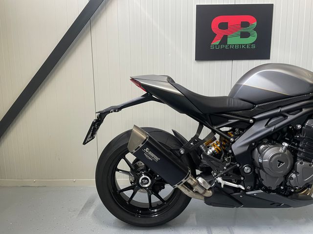 triumph - speed-triple-1200-rr