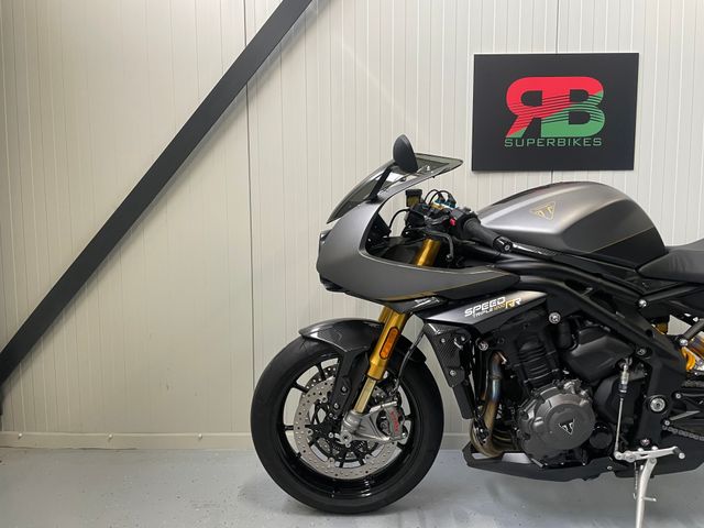 triumph - speed-triple-1200-rr