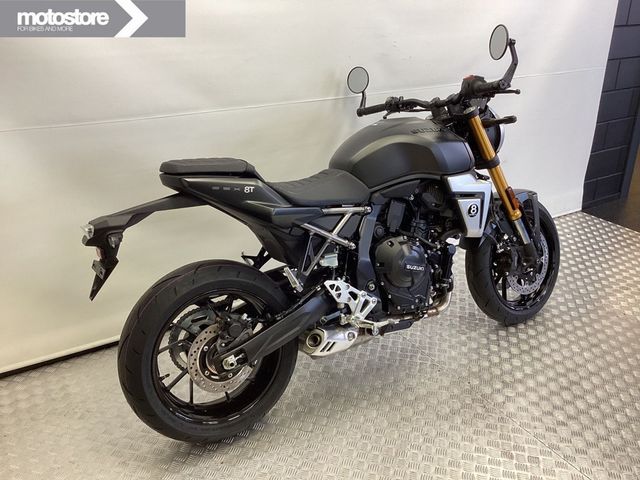suzuki - gsx-8t