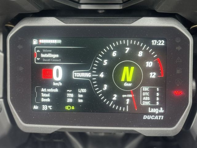 ducati - multistrada-v4-s-pikes-peak