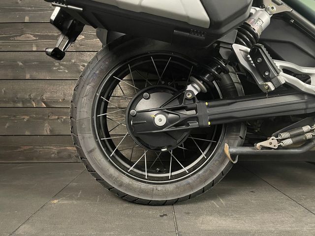 moto-guzzi - v-85-tt