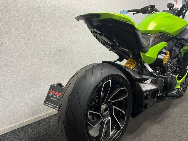 ducati - diavel-v4