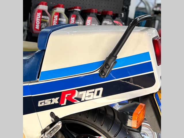 suzuki - gsx-r-750