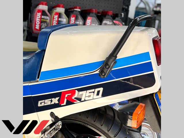suzuki - gsx-r-750