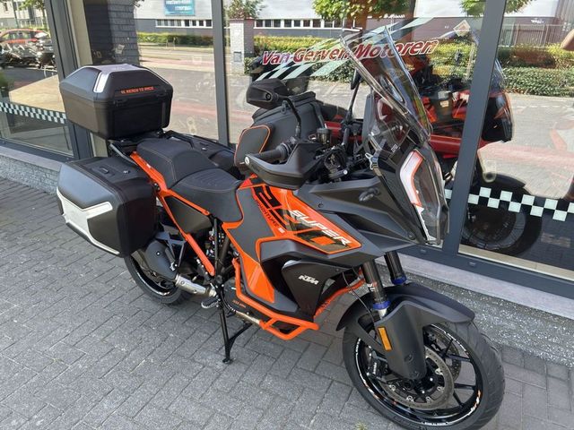 ktm - 1290-super-adventure-s