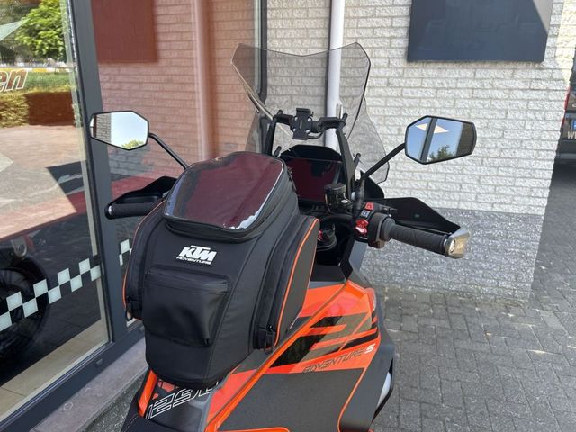 ktm - 1290-super-adventure-s