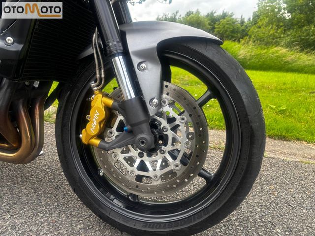 triumph - street-triple-675