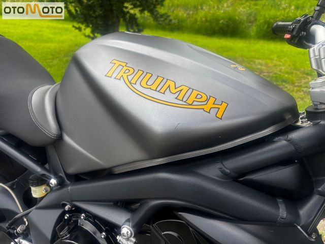 triumph - street-triple-675