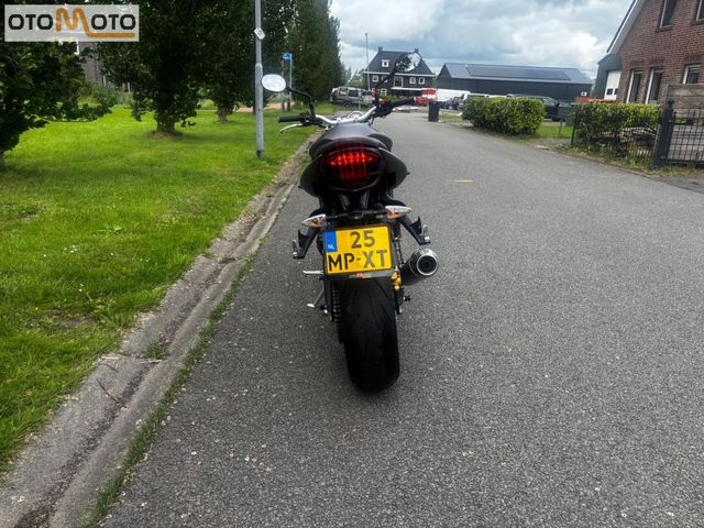 triumph - street-triple-675