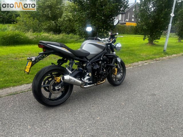 triumph - street-triple-675
