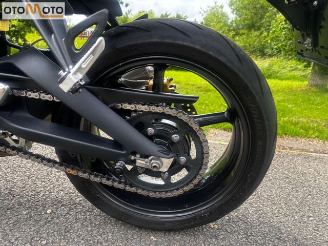 triumph - street-triple-675