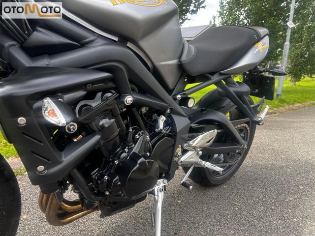 triumph - street-triple-675
