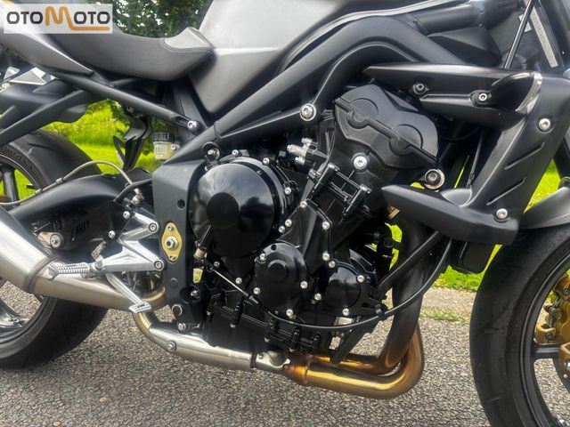 triumph - street-triple-675