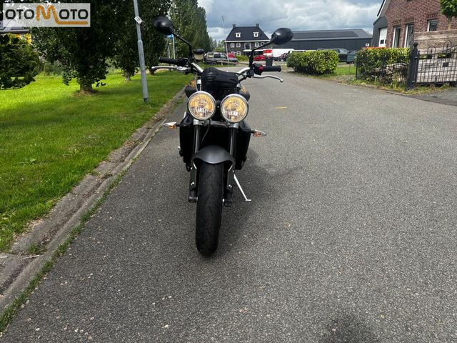 triumph - street-triple-675